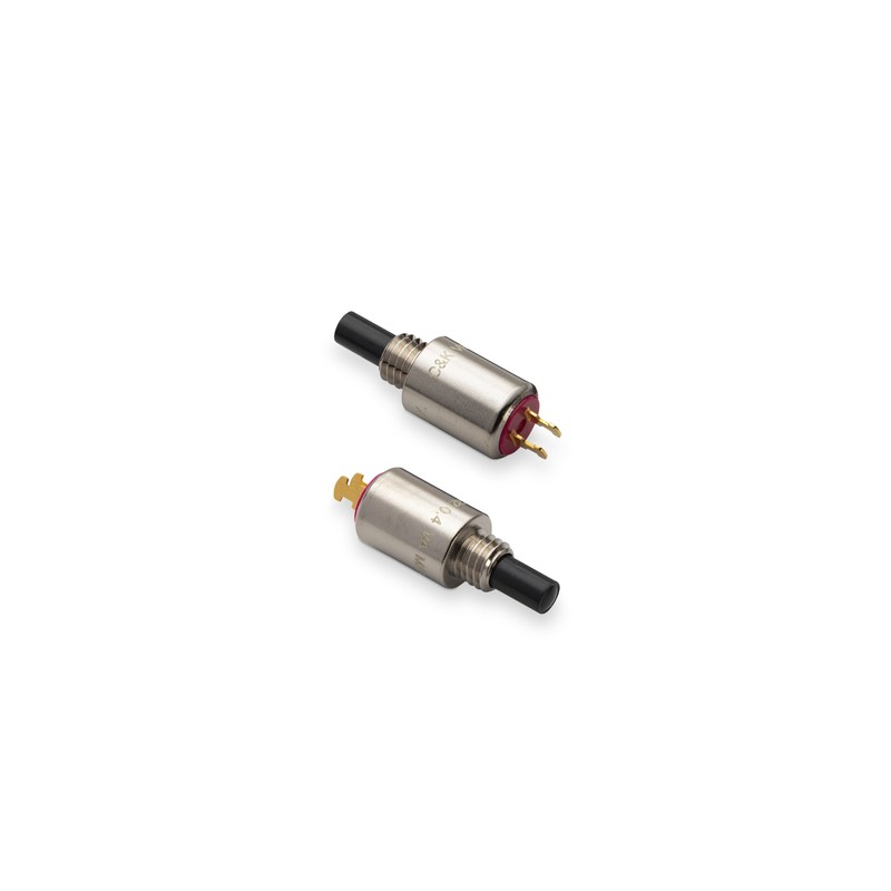 Littelfuse C&K 8600 系列 照明型防护按钮开关